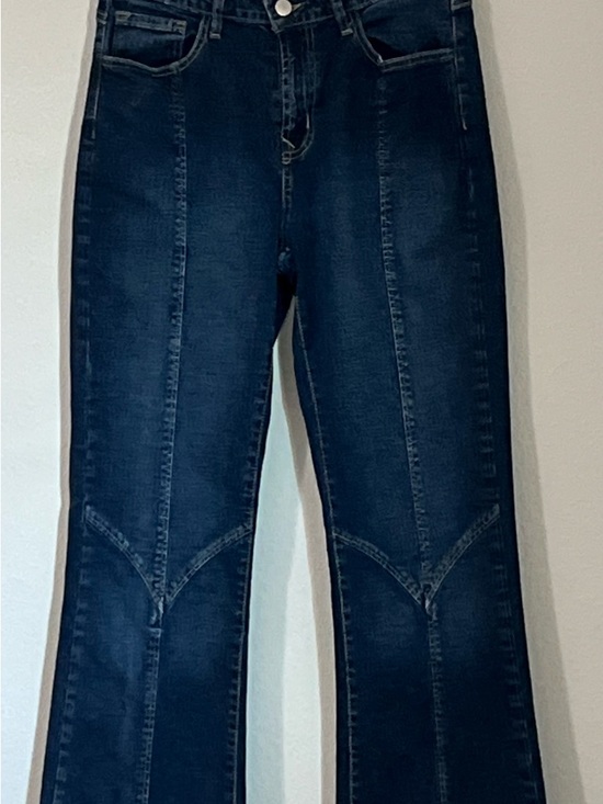 Forever 21 Denim - Forever 21 Dark Blue Flared Seam-Panel‎ Jeans, Size 28